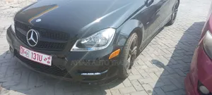 Photo - Mercedes-Benz C250 2015 Black