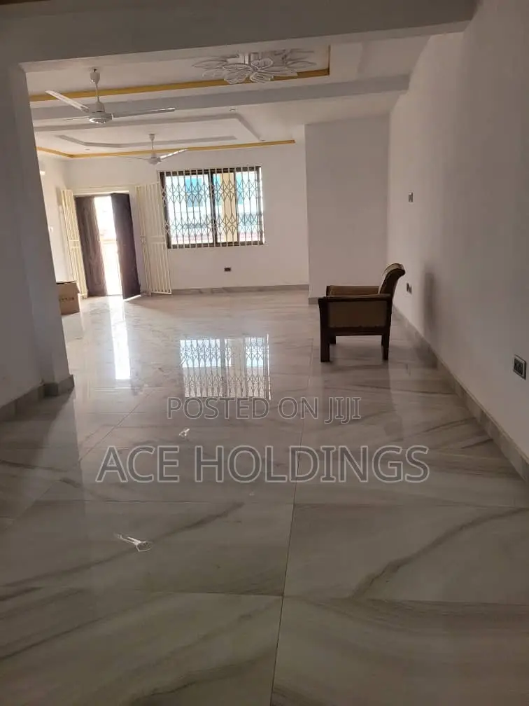 3bdrm Apartment in Tse Addo, Tseaddo for rent
