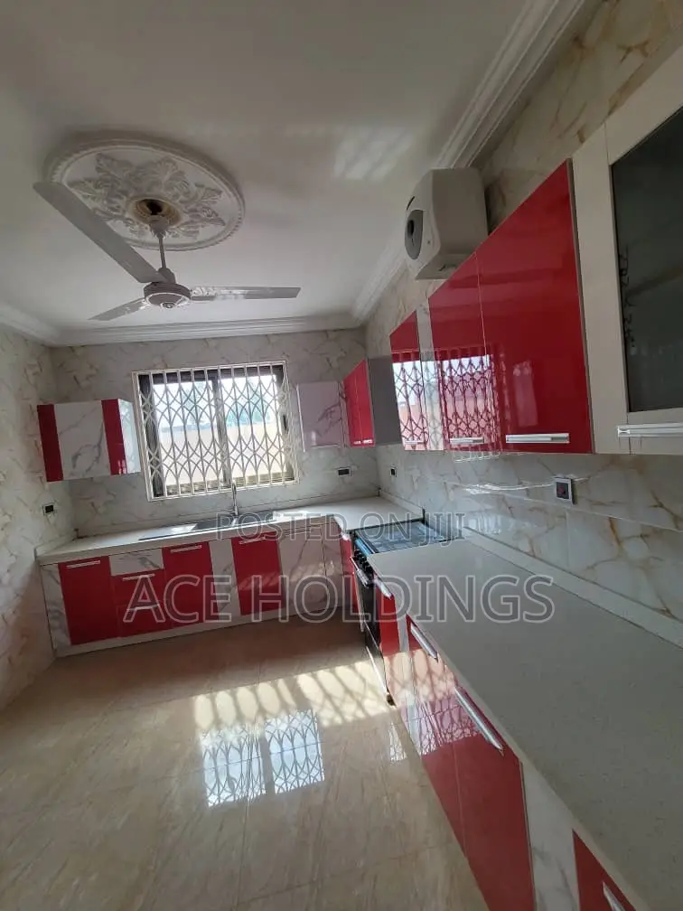 3bdrm Apartment in Tse Addo, Tseaddo for rent