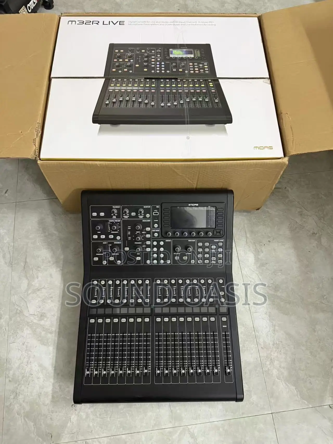 Midas M32r Live 40-channel Digital Mixer