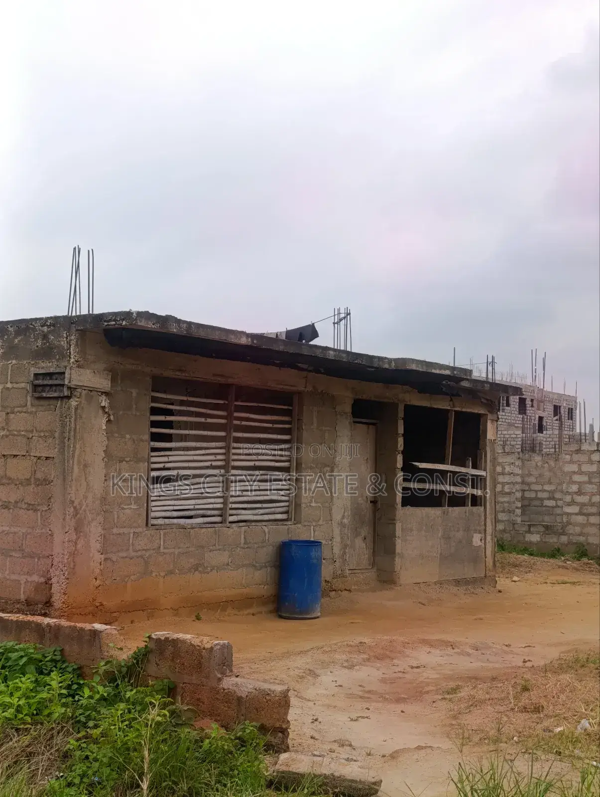 4bdrm House in Kings City Estate, Ablekuma for sale
