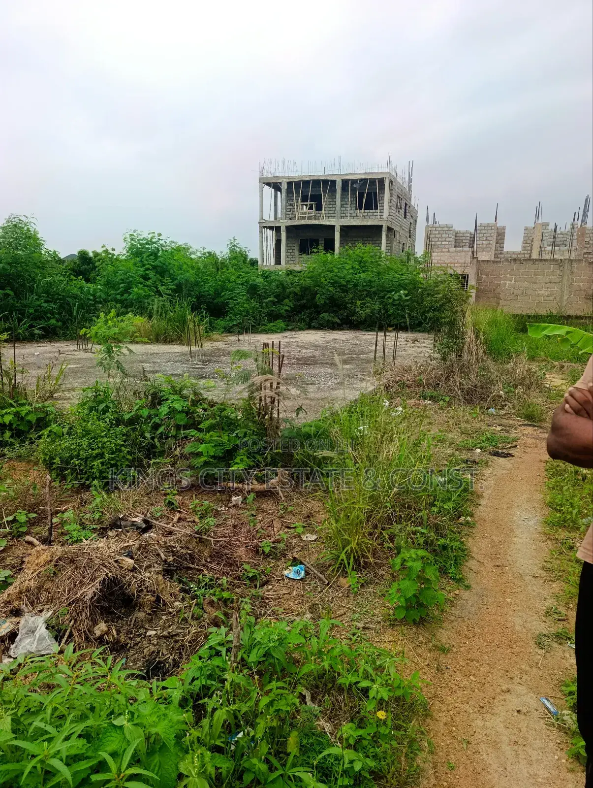 1 Plot of Land With Document for Sale at Odumasi Estate