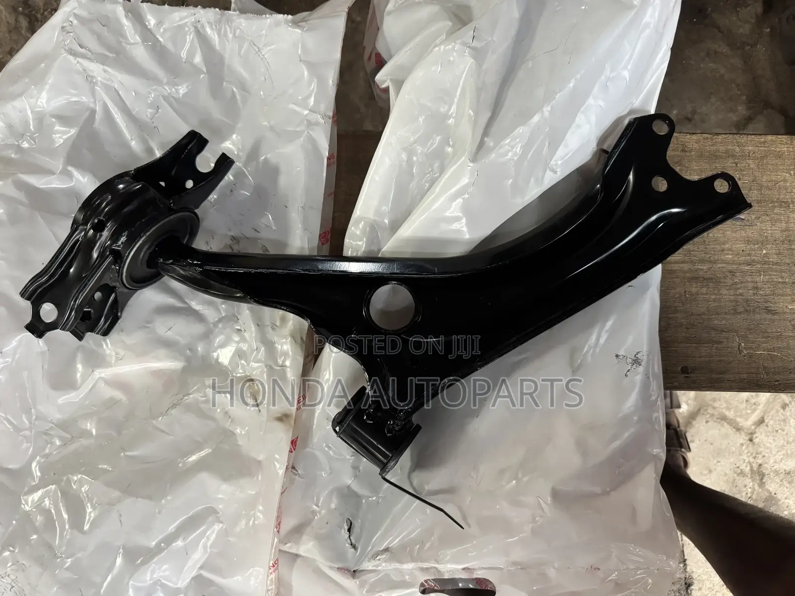 Honda Civic 2016,2017,2018,2019,2020,2021 Lower Control Arm.