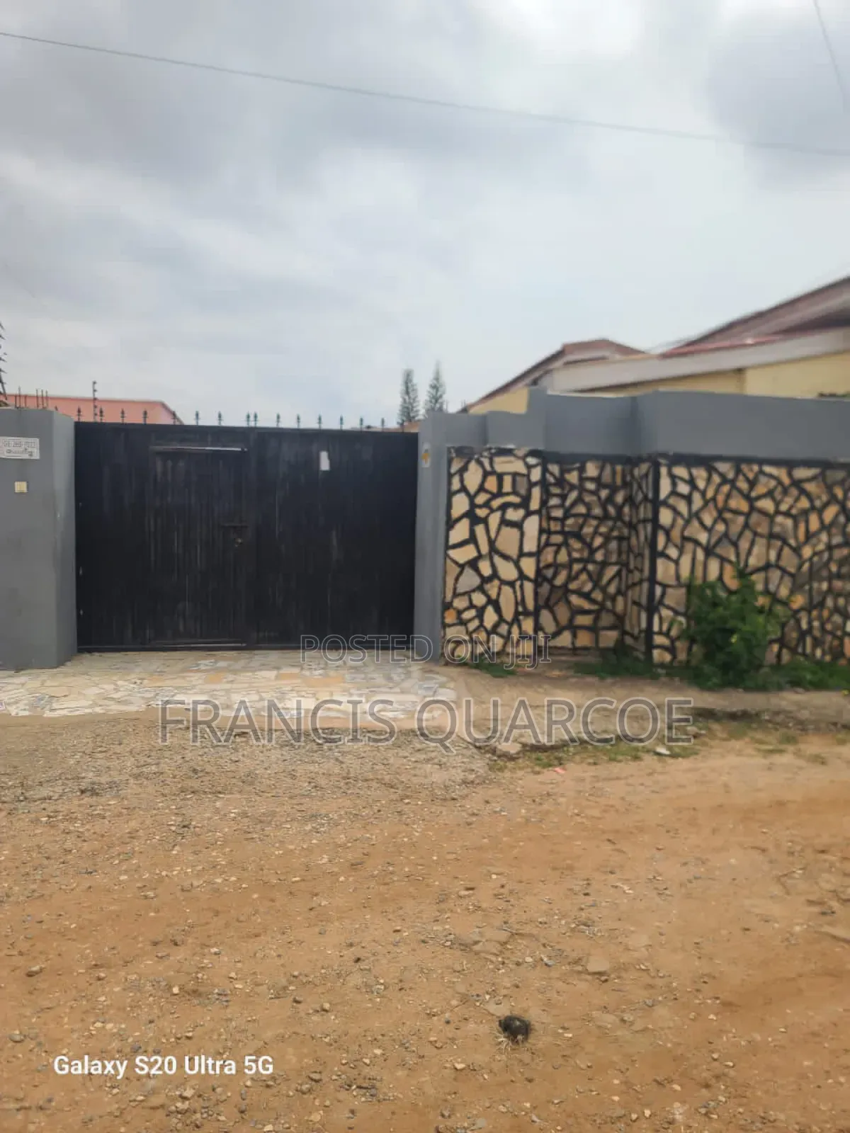 1bdrm Apartment in Francis Quarcoe, Dome for rent