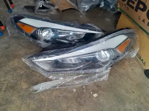Hyundai Tucson 2016 Headlight Pair Led