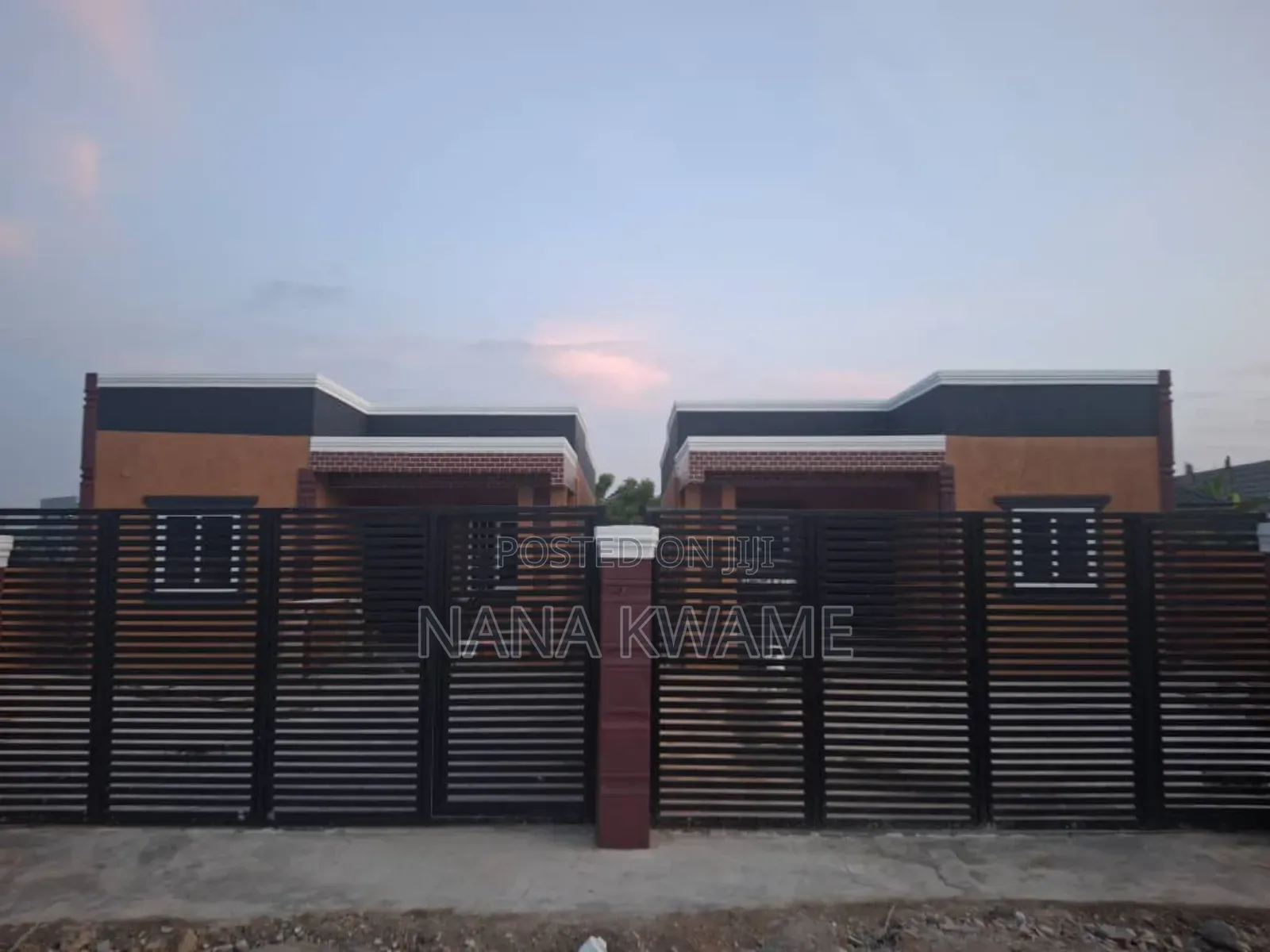 2bdrm House in Hallway Estate, Pokuase for sale