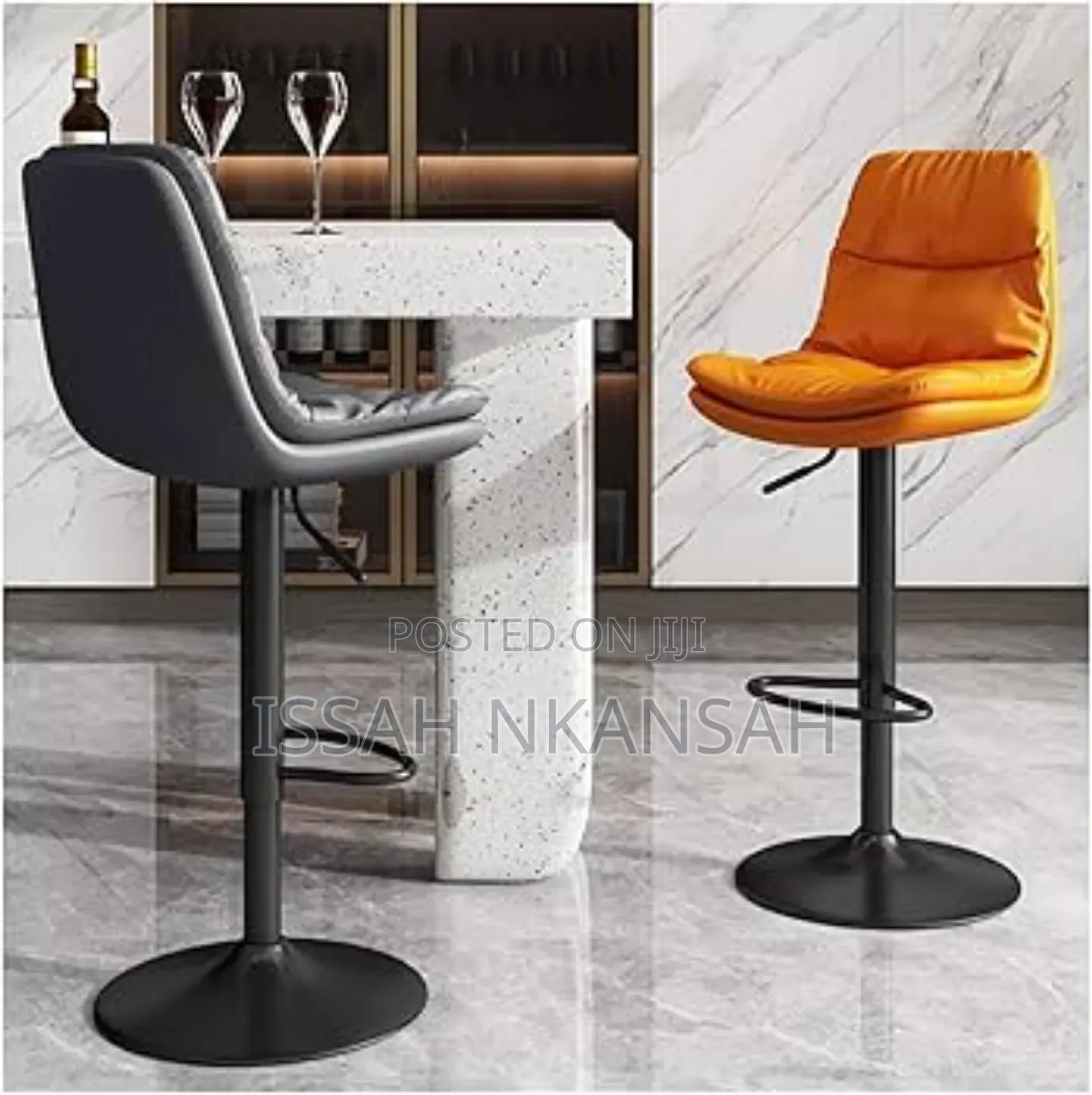 Round Back Cushion Bar Stool