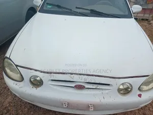 Photo - Kia Shuma 2004 White