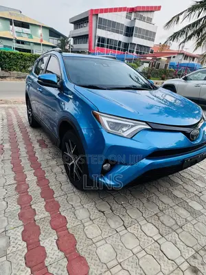 Toyota RAV4 SE 4dr SUV AWD (2.5L 4cyl 6A) 2018 Blue