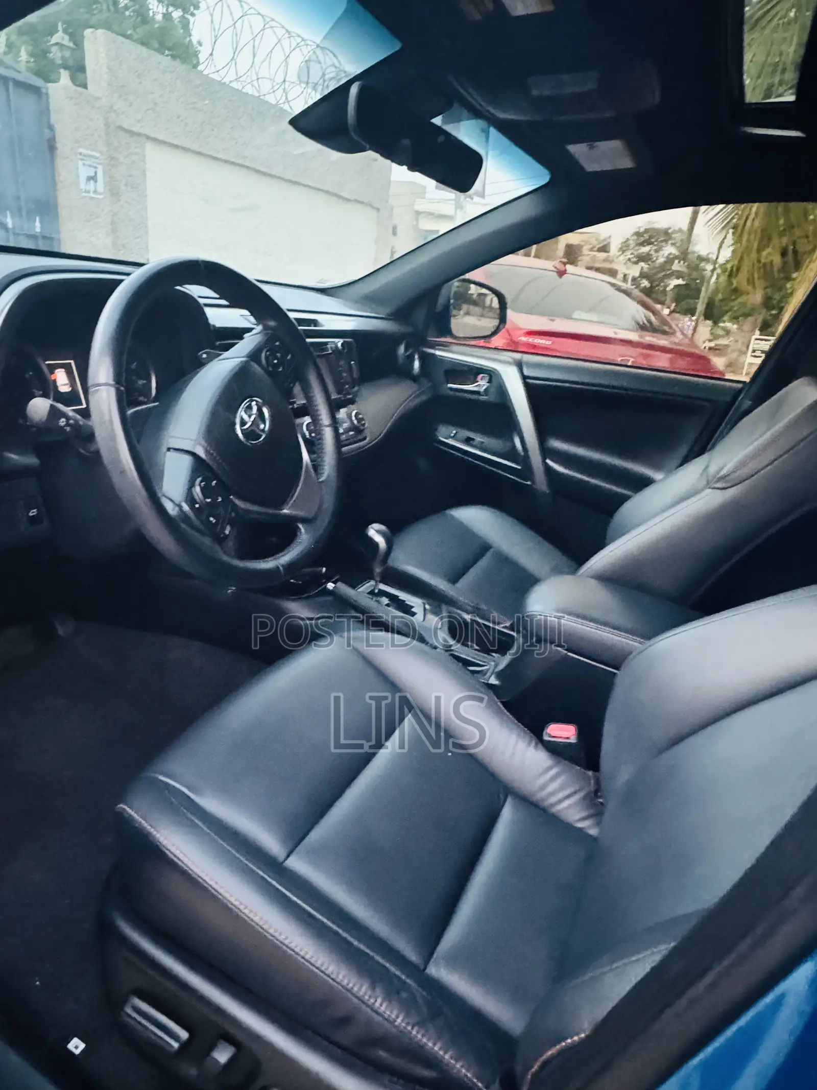 Toyota RAV4 SE 4dr SUV AWD (2.5L 4cyl 6A) 2018 Blue