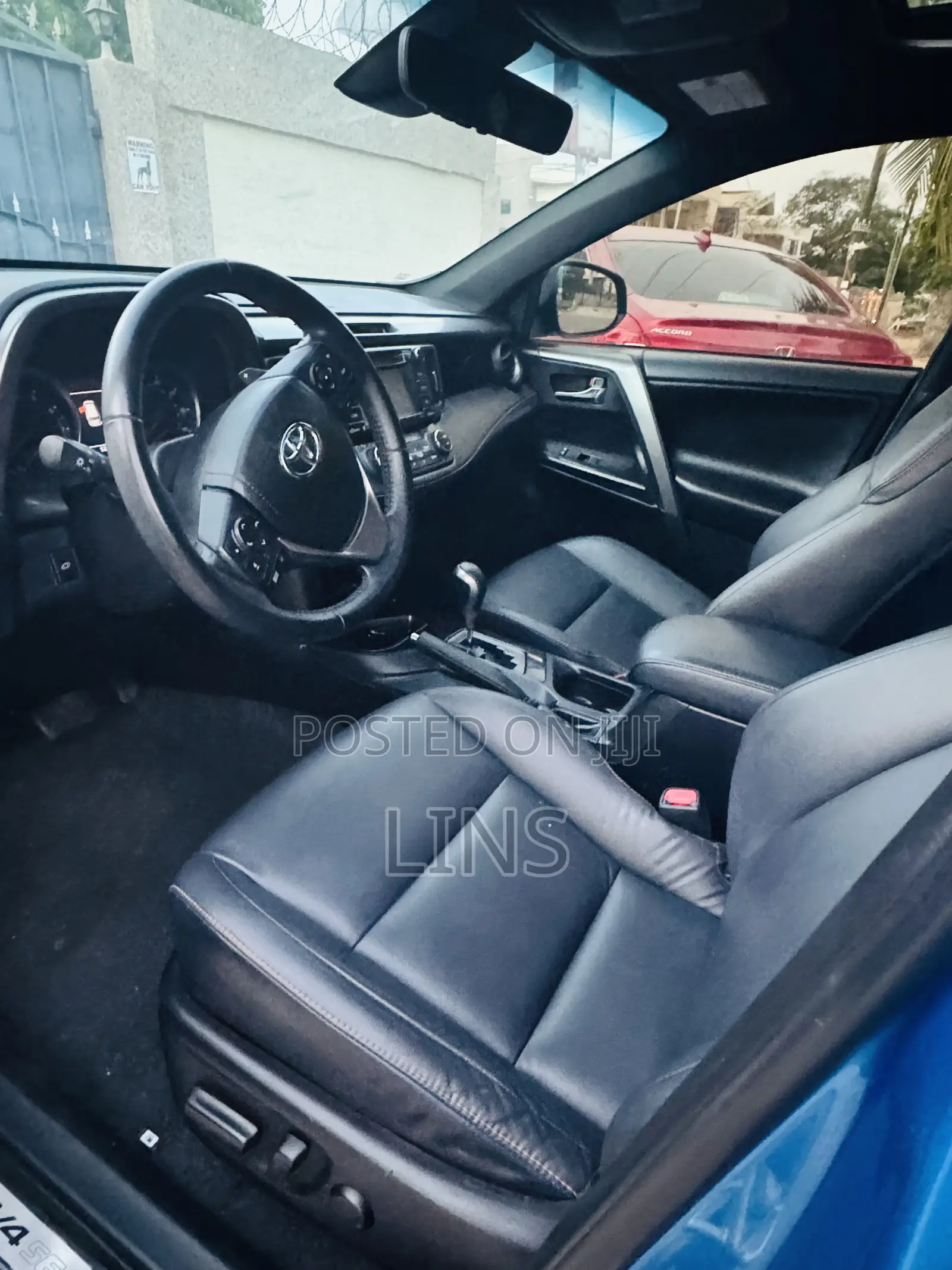 Toyota RAV4 SE 4dr SUV AWD (2.5L 4cyl 6A) 2018 Blue