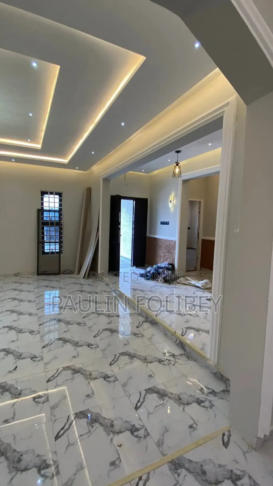 6bdrm House in Dg Properties, Kasoa for sale