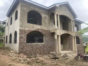 Uncompleted 4 And Half Rooms