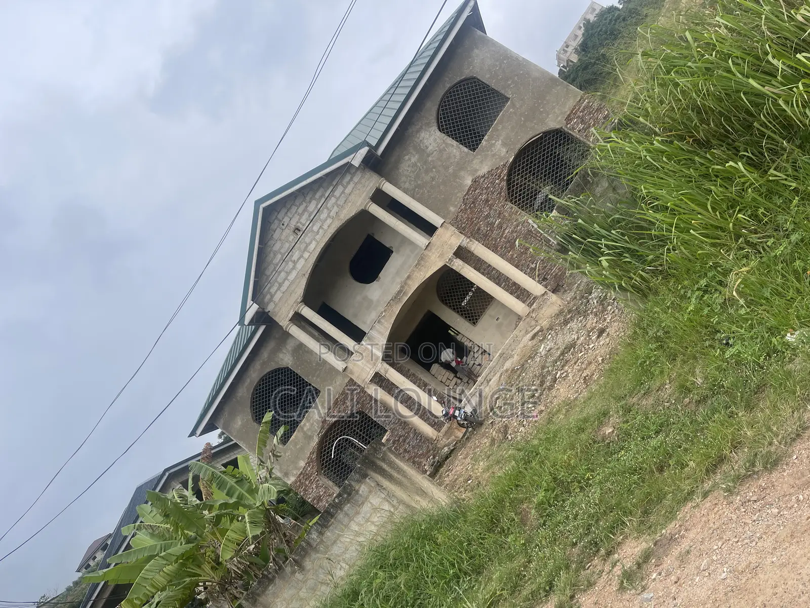 Uncompleted 4 And Half Rooms