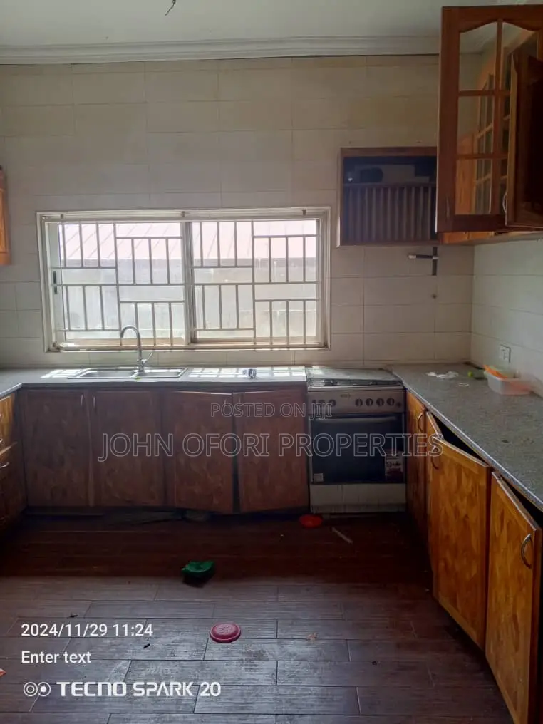 4bdrm Apartment in Ahinsan Estate, Kumasi Metropolitan for rent