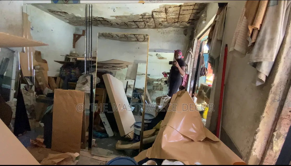 Giant Full Sheet Mirror for Gyms, Salon, Washroom Bedroom