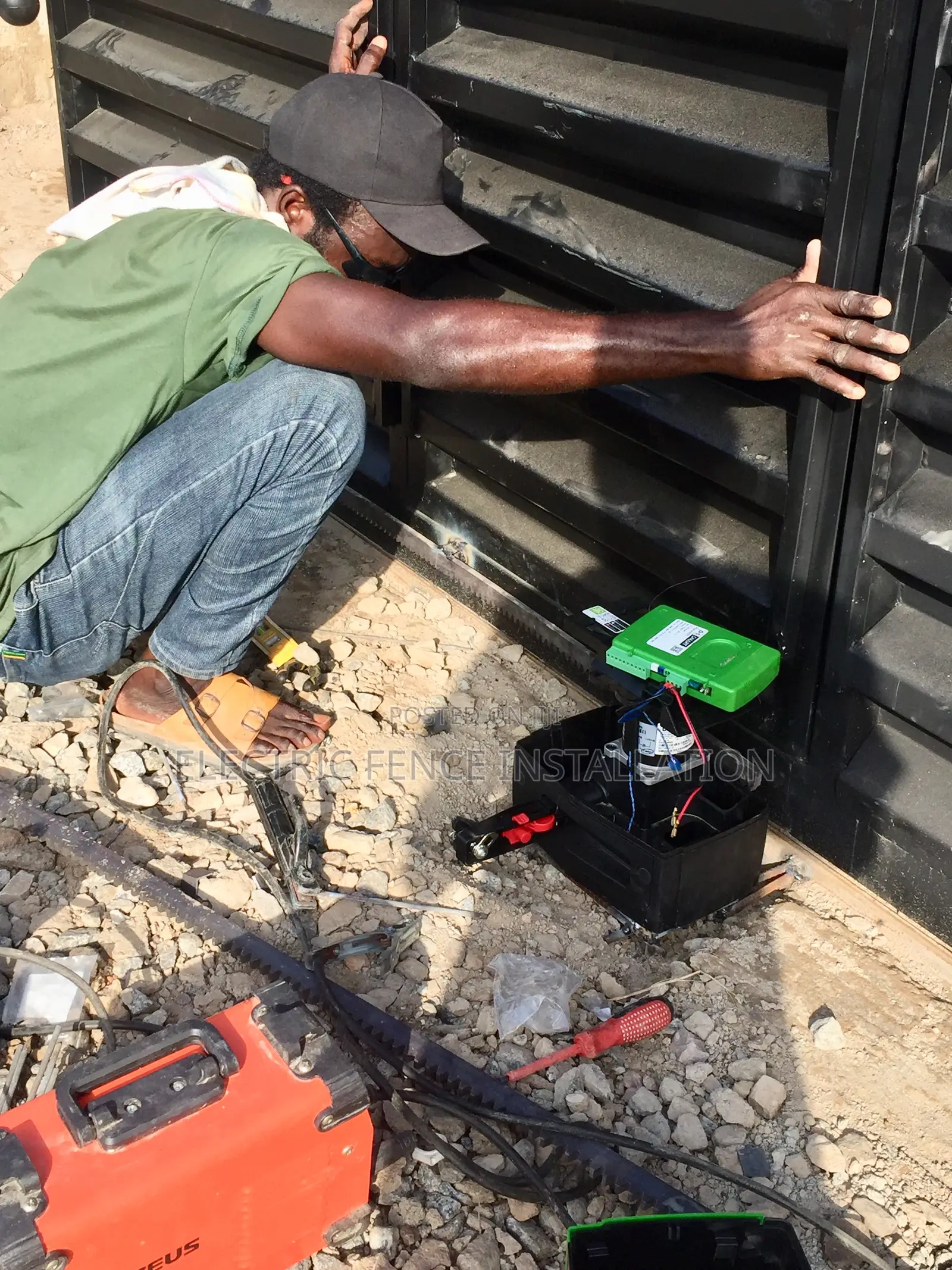 Remote Control Gate Motor Installer