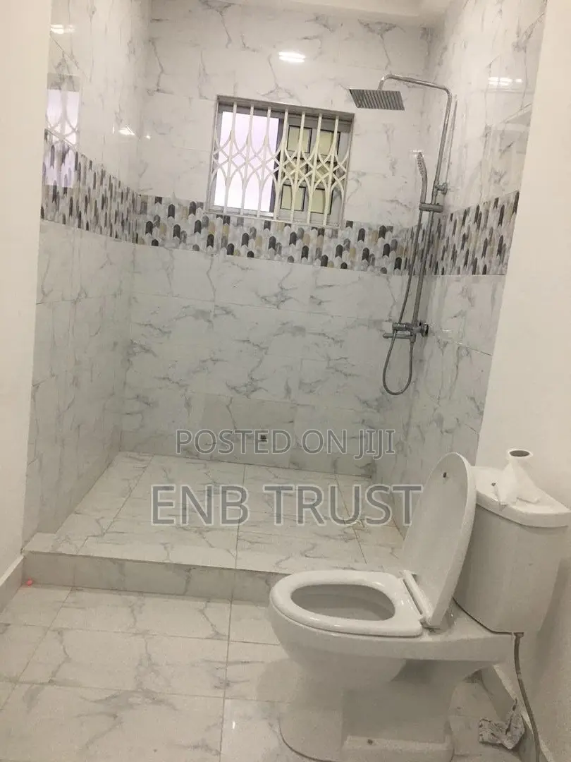 4bdrm House in Ablekuma, Olebu for sale