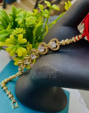 Photo - Clover Crystal Ladies Bracelet