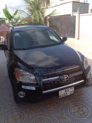Photo - Toyota RAV4 2011 Black