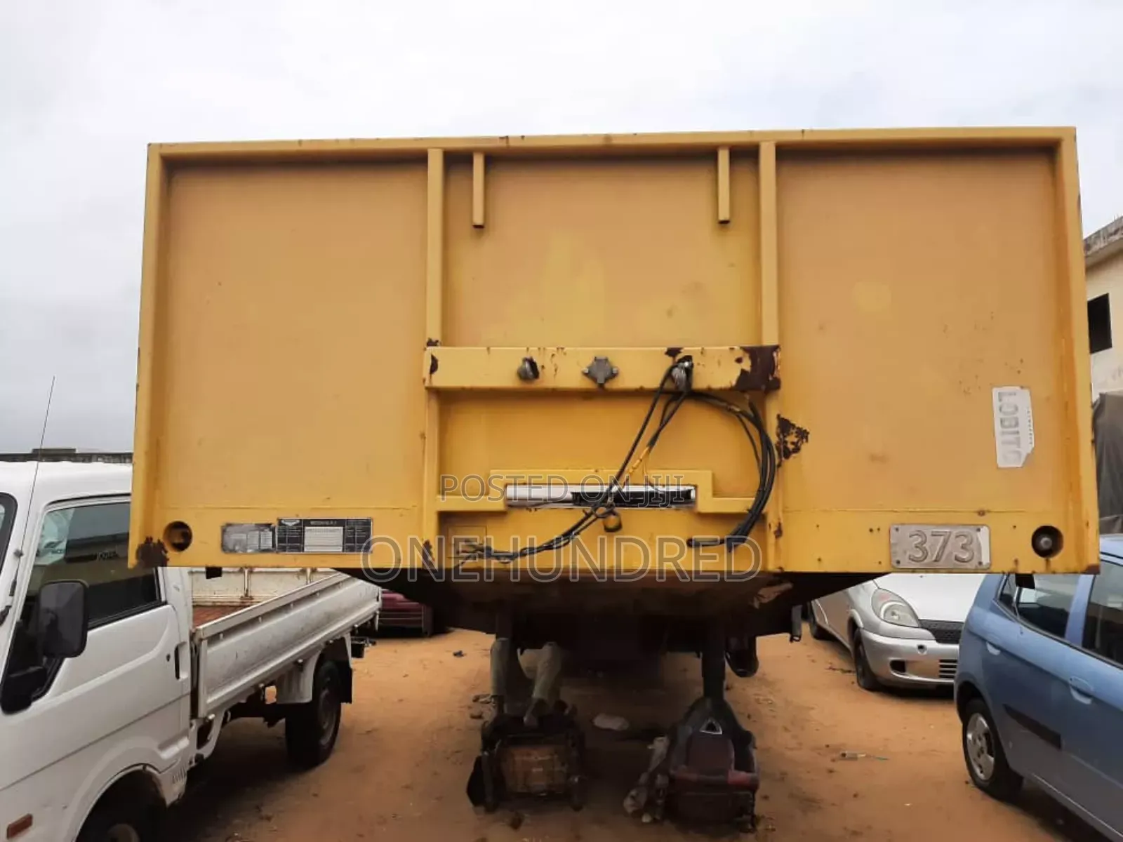 Flatbed and Low Bed for Sale
