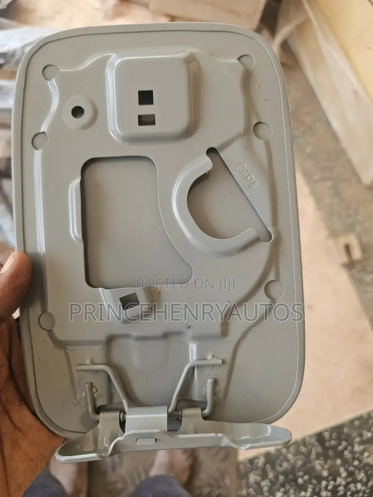 Honda Cr-v 2023,2024,2025 Fuel Tank Door