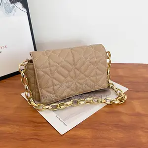 Thick Chain Fashion Embroidery Thread One-Shoulder Handbag