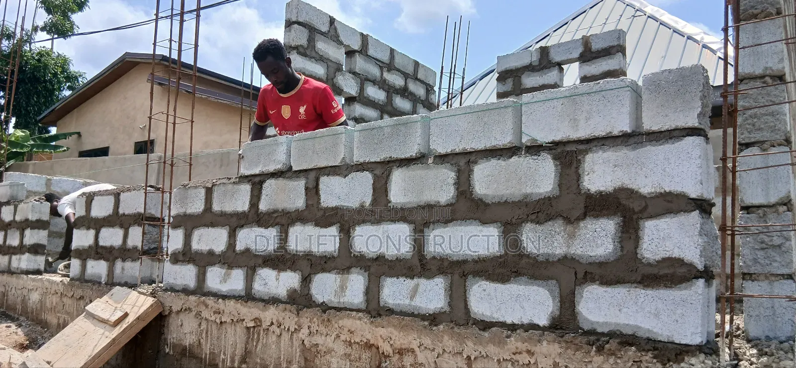 Are You Urgently Looking for a Building Contractor?