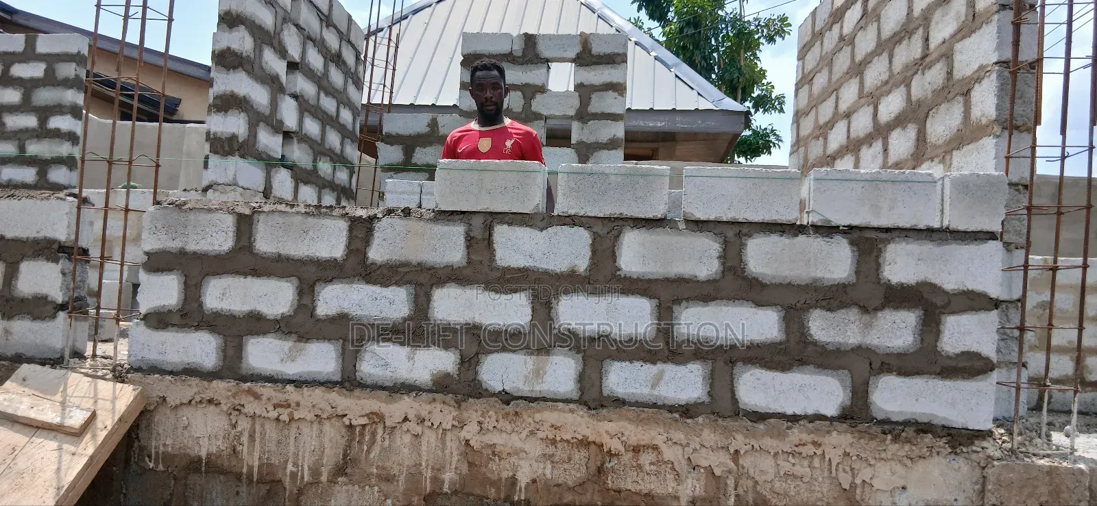 Are You Urgently Looking for a Building Contractor?