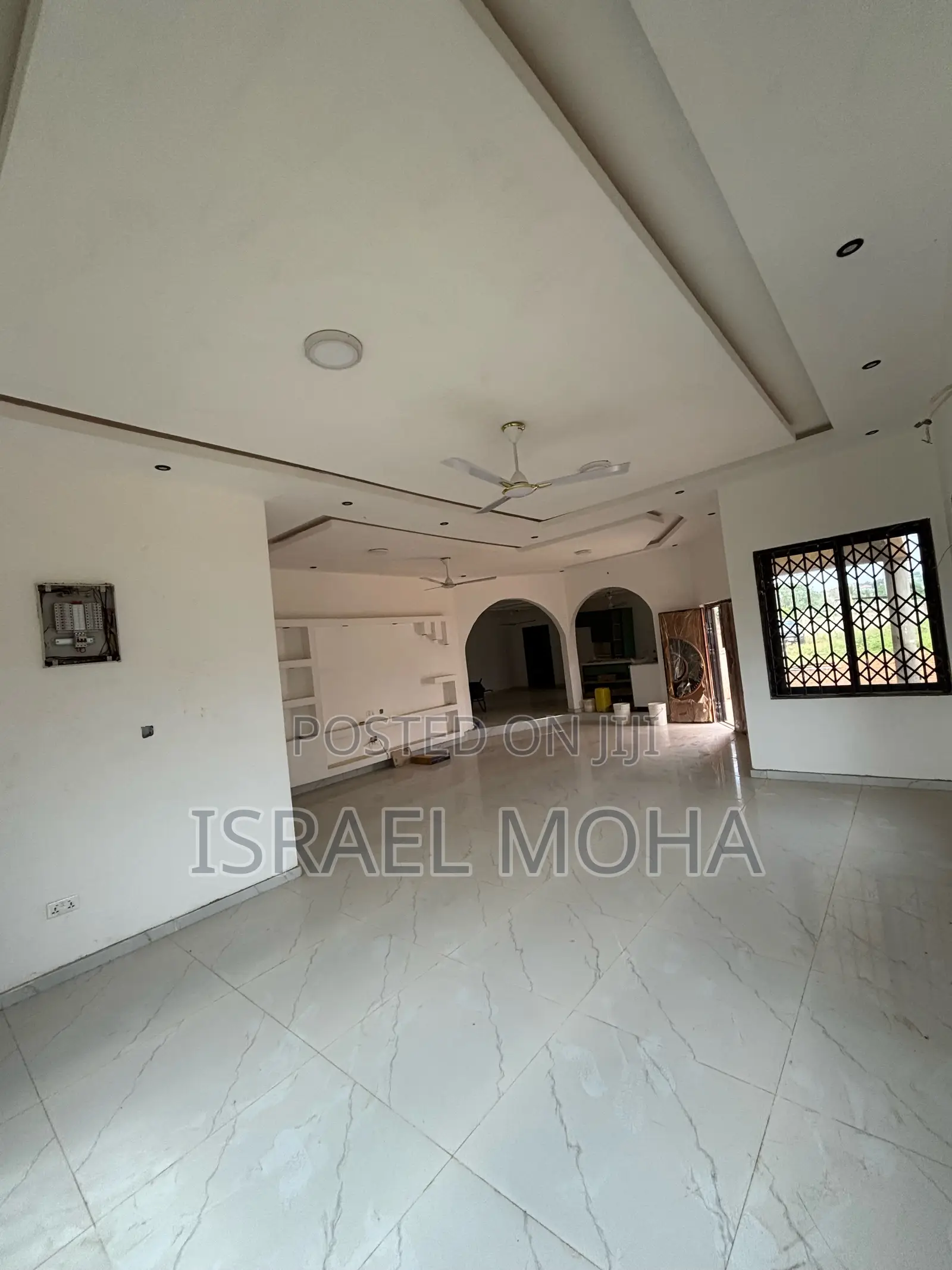 4bdrm Apartment in Mensaba, Dodowa for rent