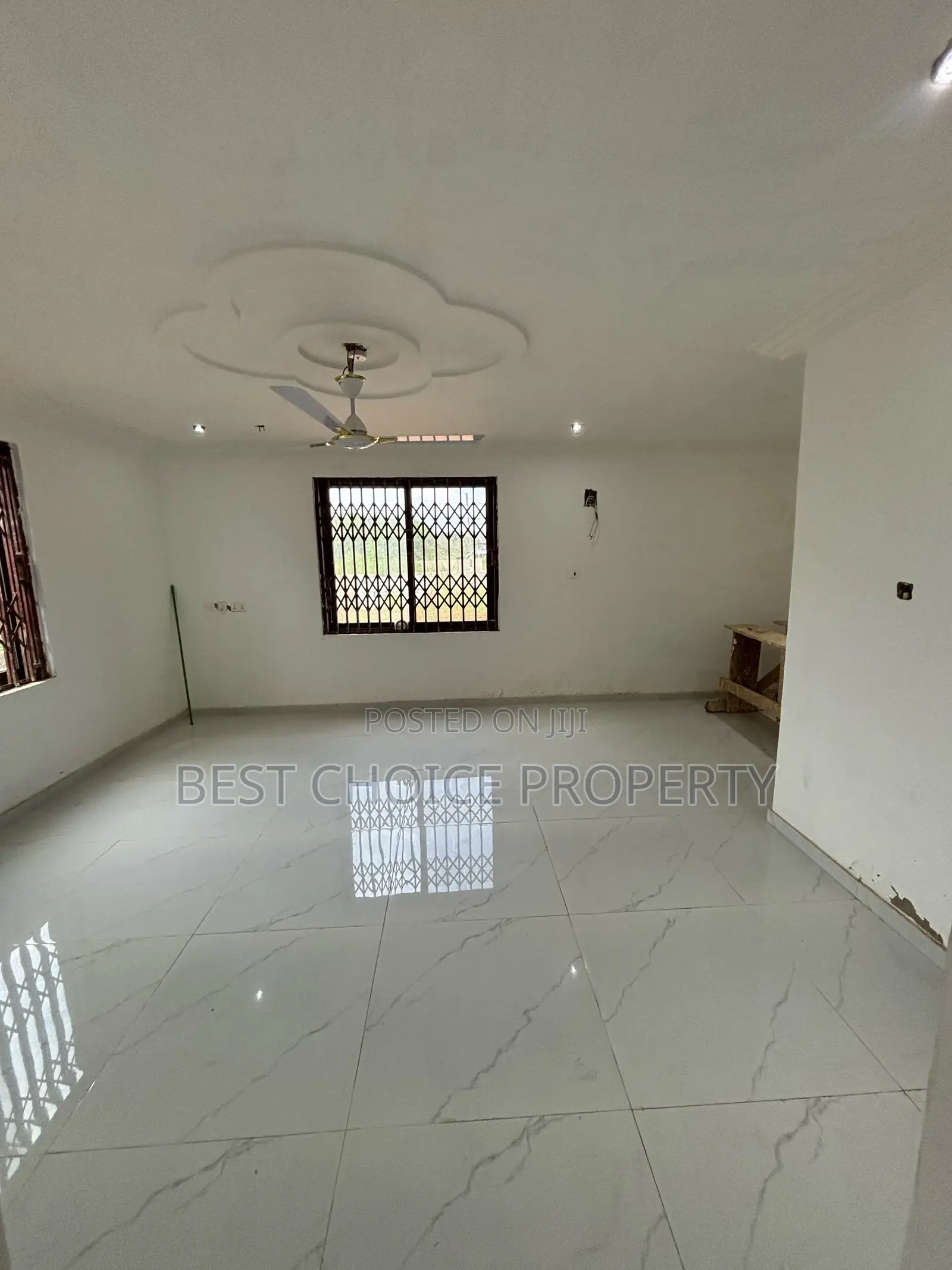 4bdrm Apartment in Mensaba, Dodowa for rent