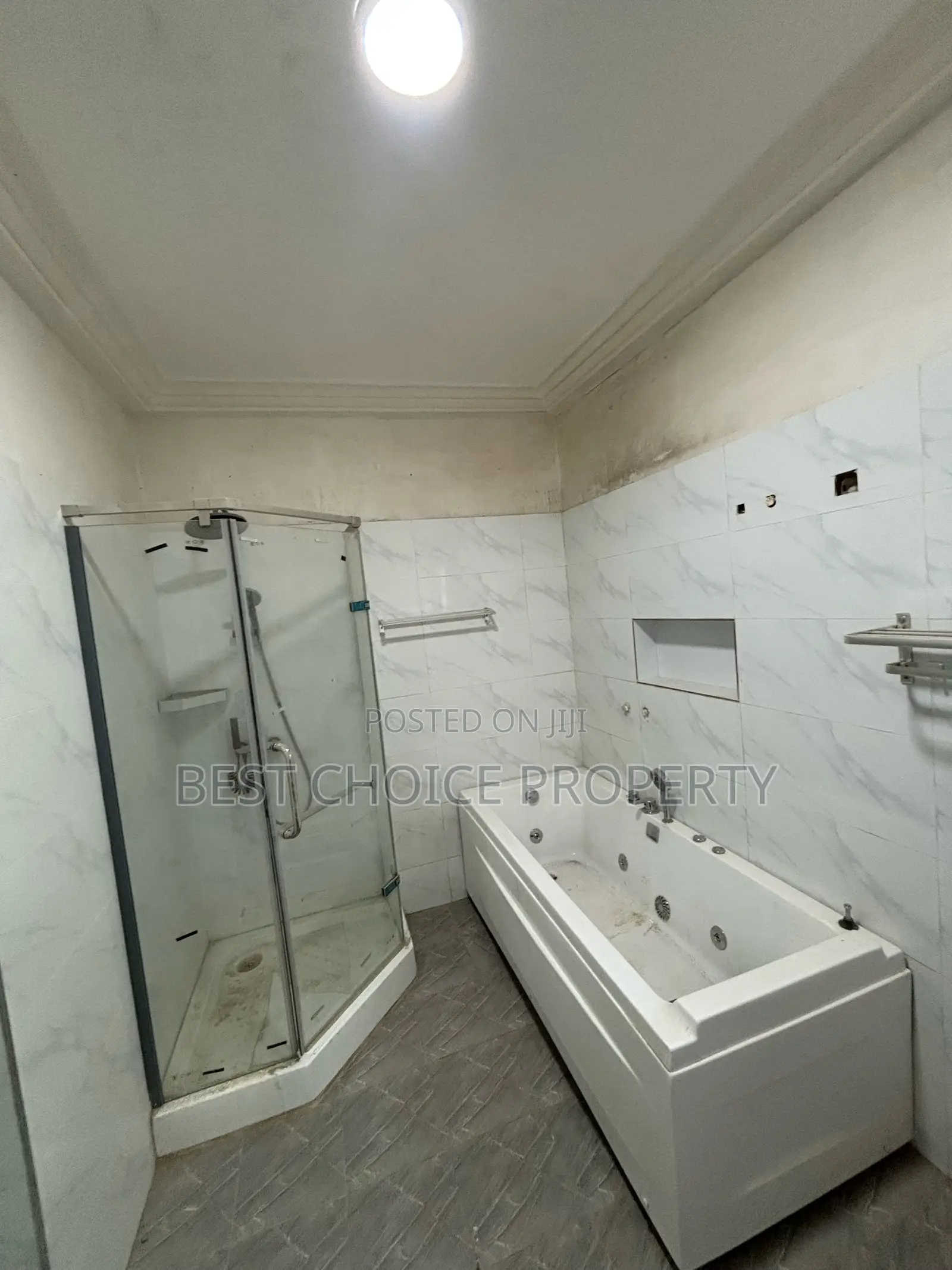 4bdrm Apartment in Mensaba, Dodowa for rent