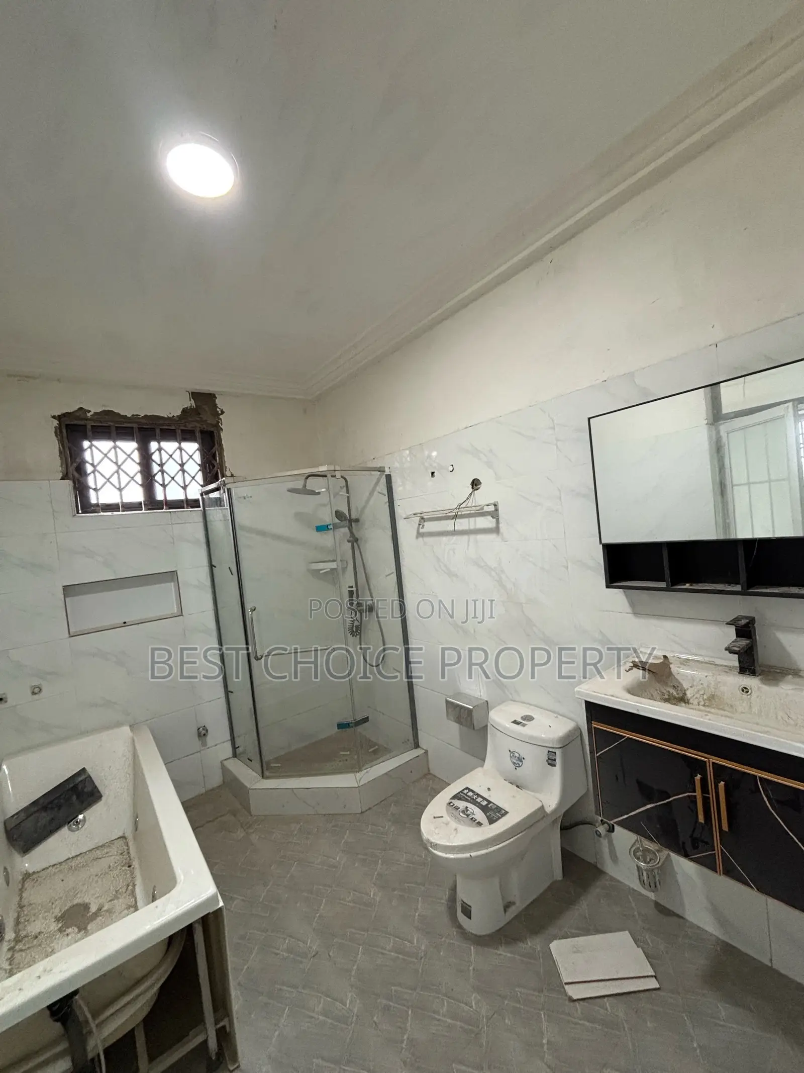 4bdrm Apartment in Mensaba, Dodowa for rent