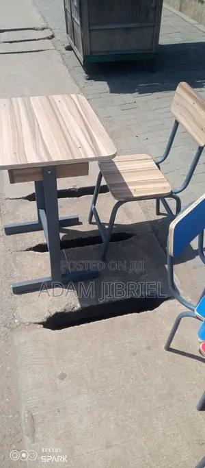 Mono Desk for Students