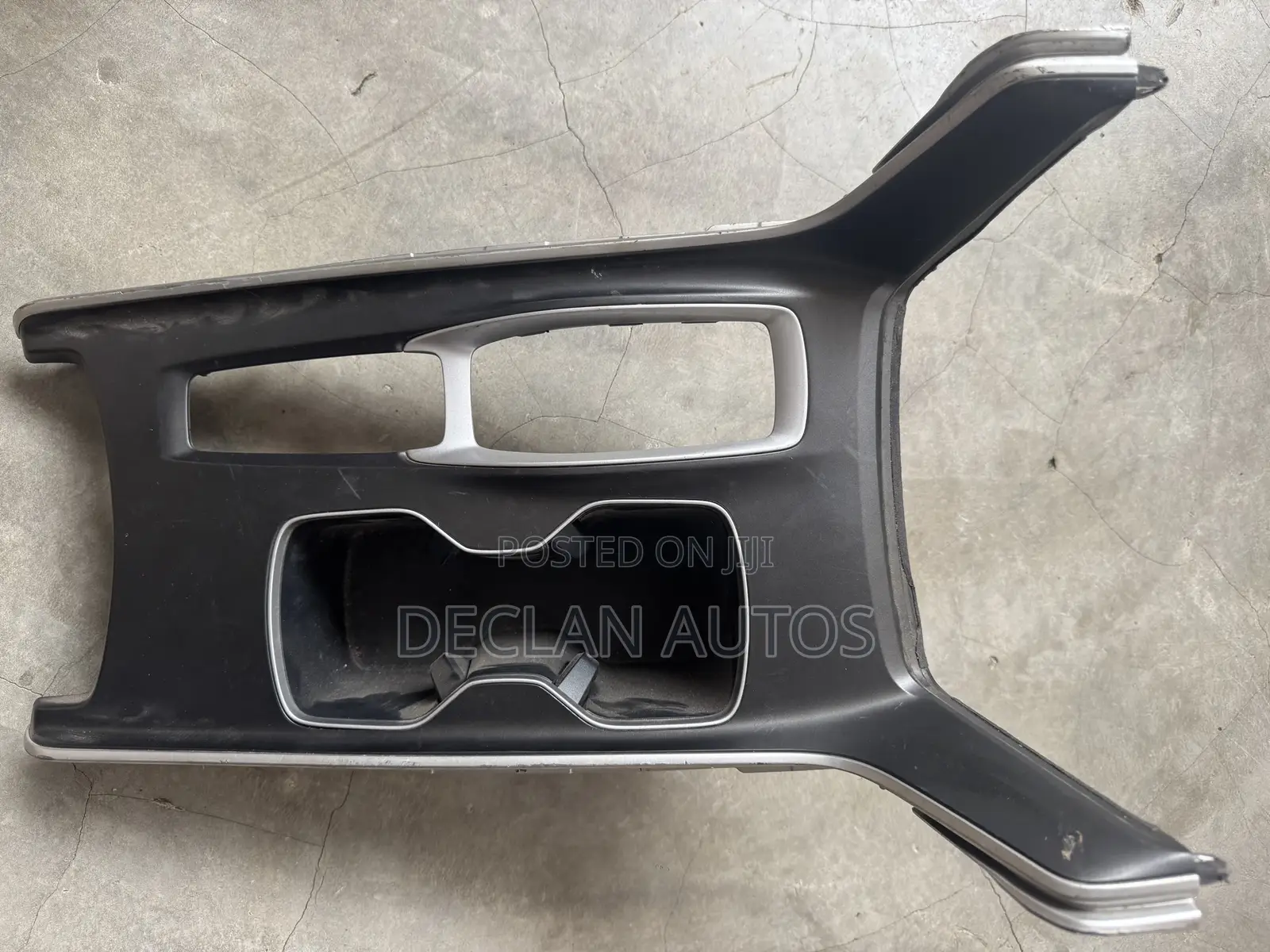 Accord Center Console Shifter Bezel With Cupholder 2018