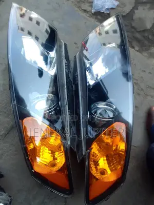 Kia Optima 2008,2009,2010 Headlight Pair.