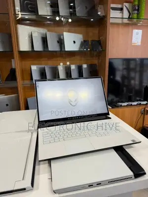 Laptop Alienware M17x R2 32GB Intel Core I9 SSD 1T