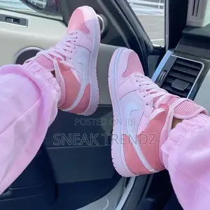 Air Jordan R1 Digital Pick