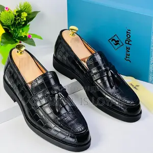Steve Riots Gum Sole Black Shoe