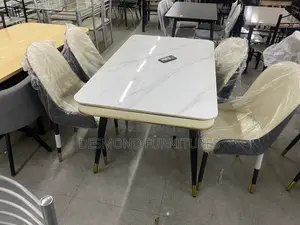 Mabel Dining Table