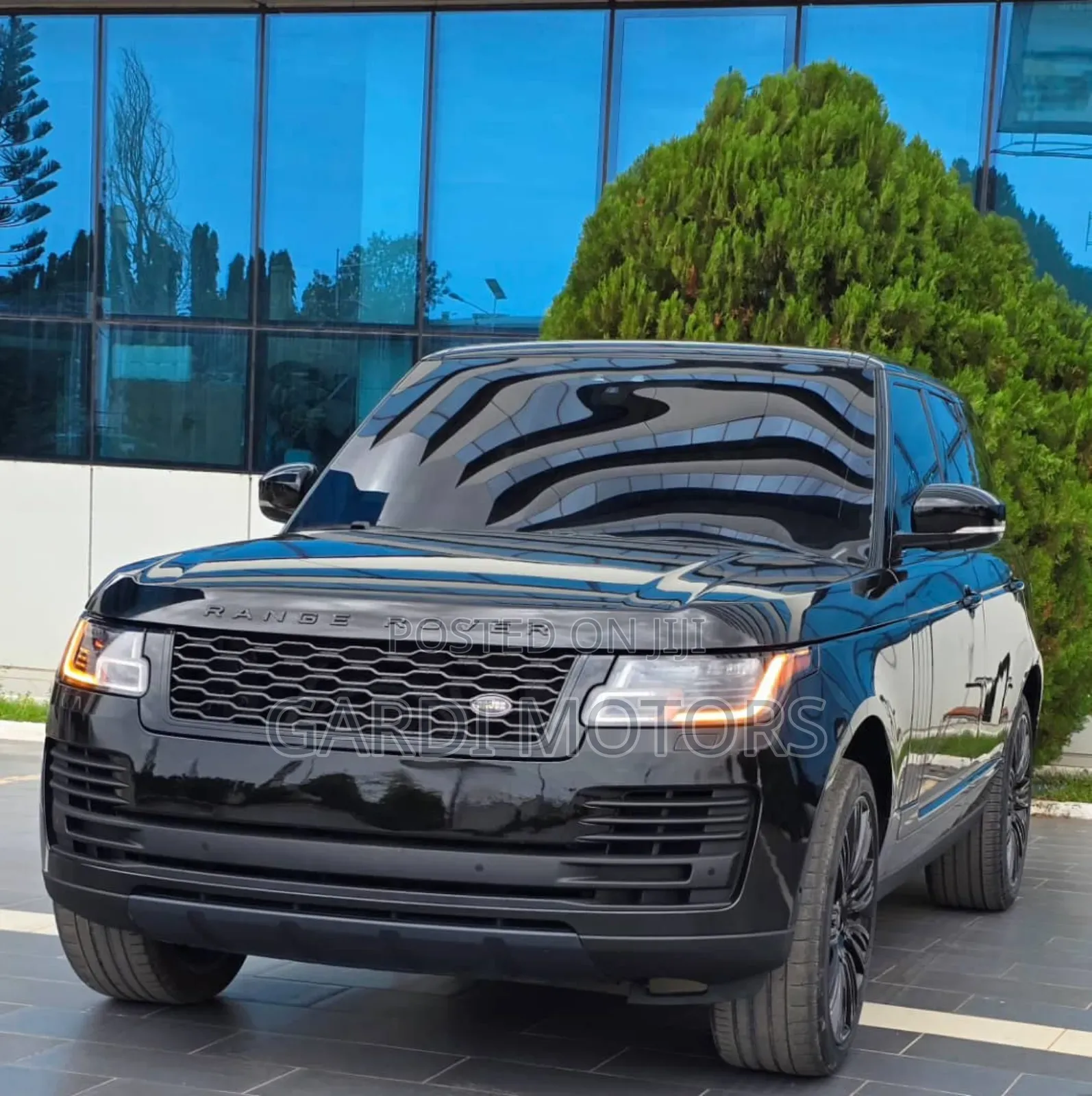Land Rover Range Rover Vogue 2022 Black