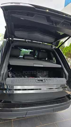 Land Rover Range Rover Vogue 2022 Black