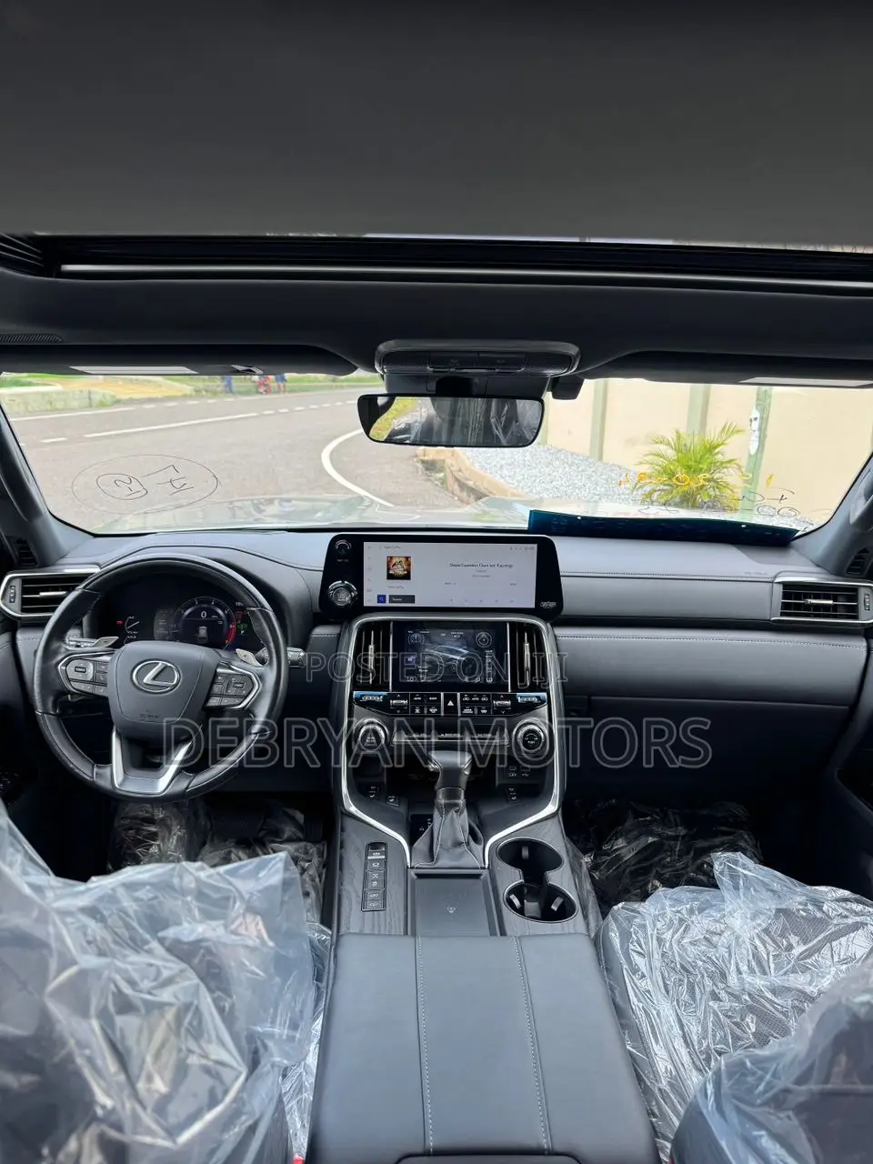 Lexus LX 2022 Gray