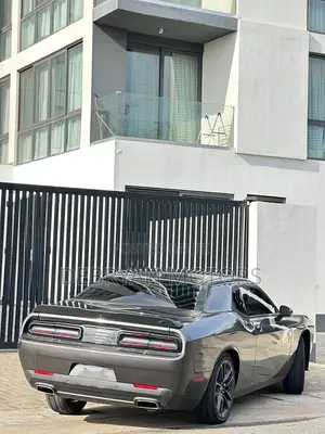Dodge Challenger GT 2023 Gray