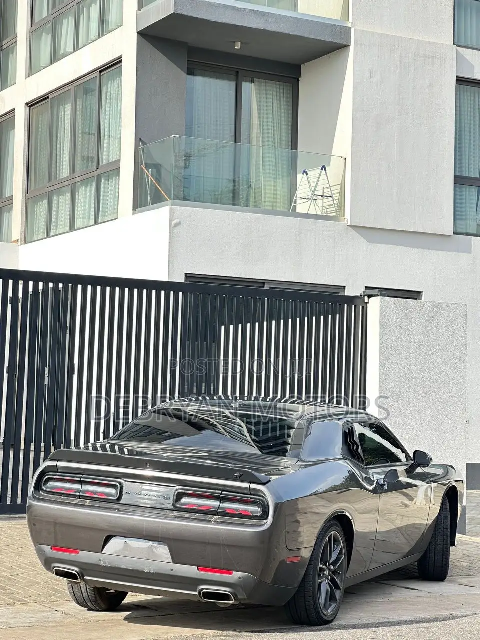 Dodge Challenger GT 2023 Gray
