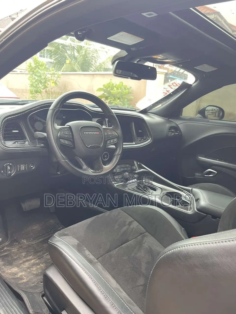 Dodge Challenger GT 2023 Gray