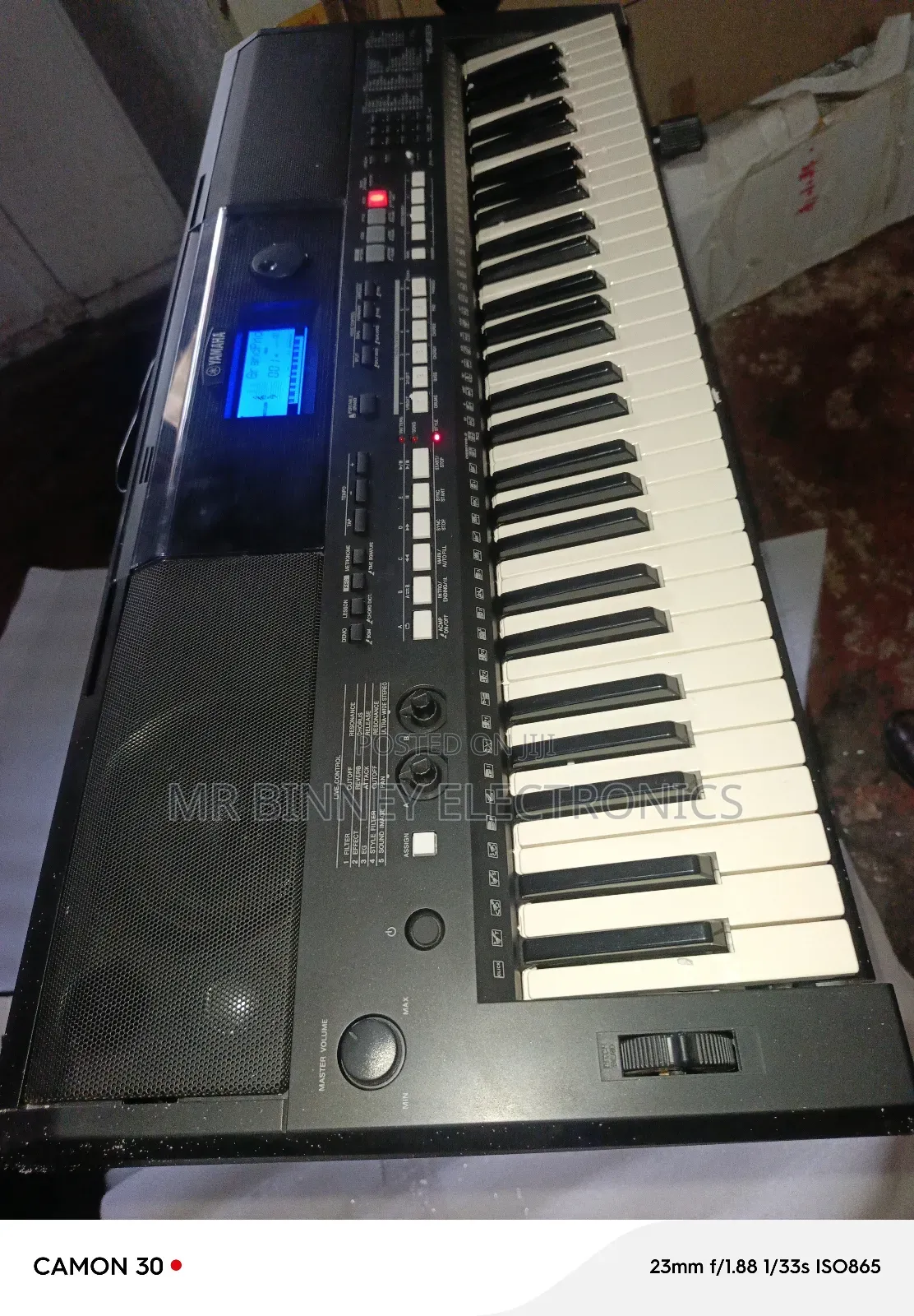 Yamaha PSR E433