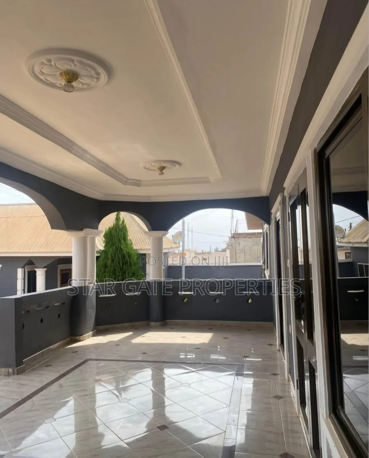 8bdrm House in Atonsu Feyiase, Kumasi Metropolitan for sale