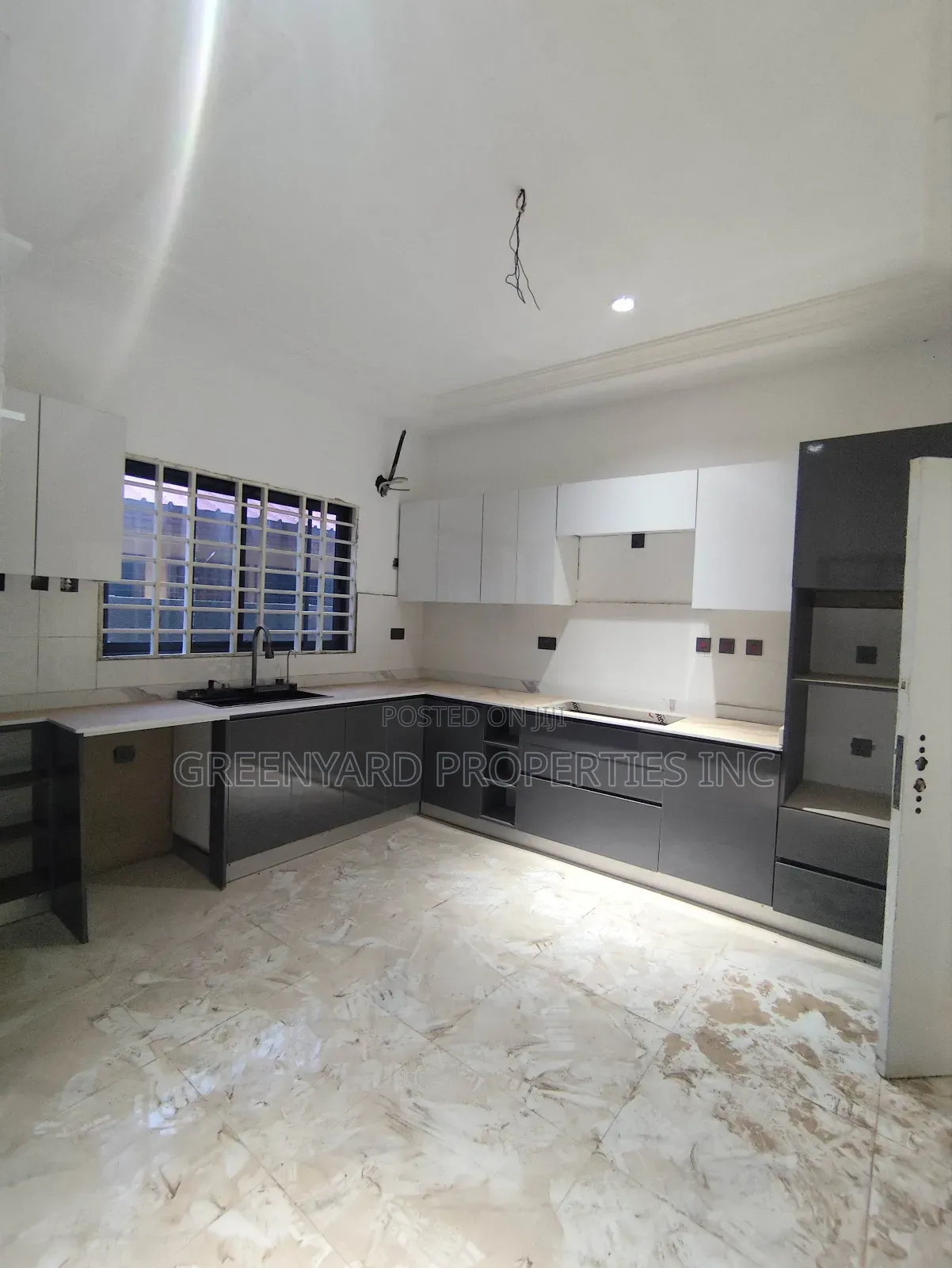 4bdrm House in Ars, East Legon for sale
