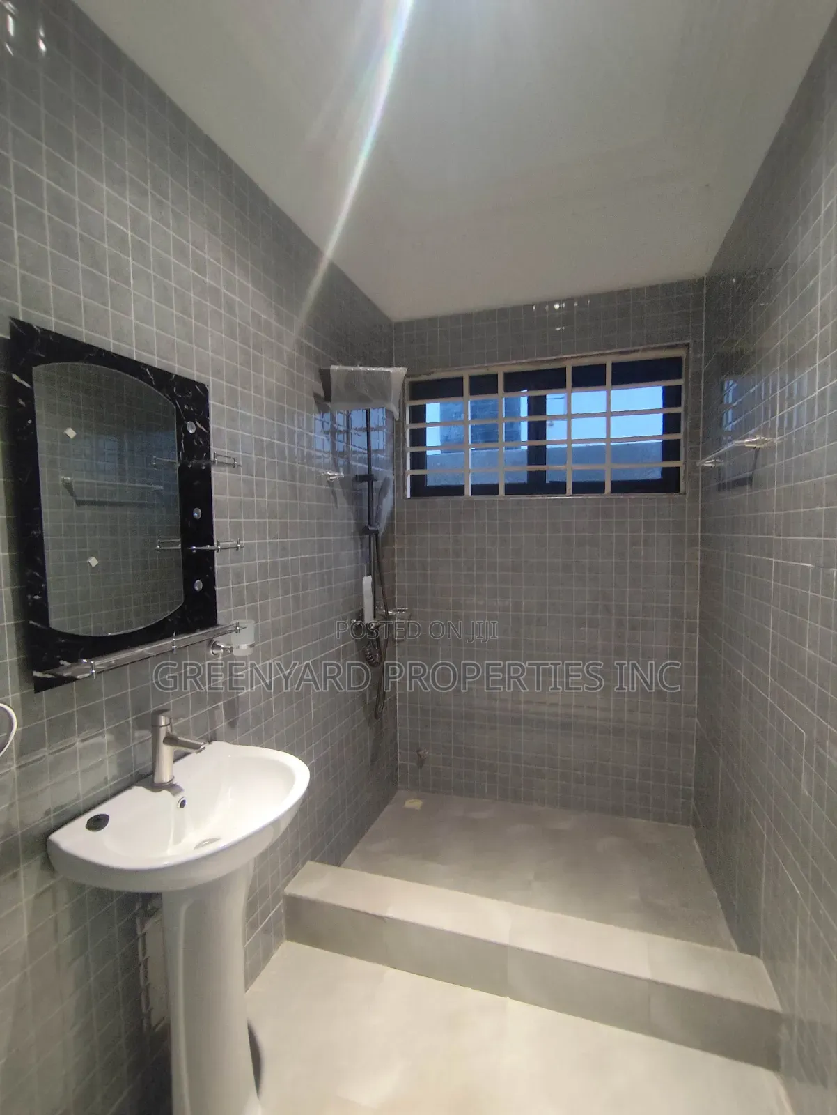 4bdrm House in Ars, East Legon for sale